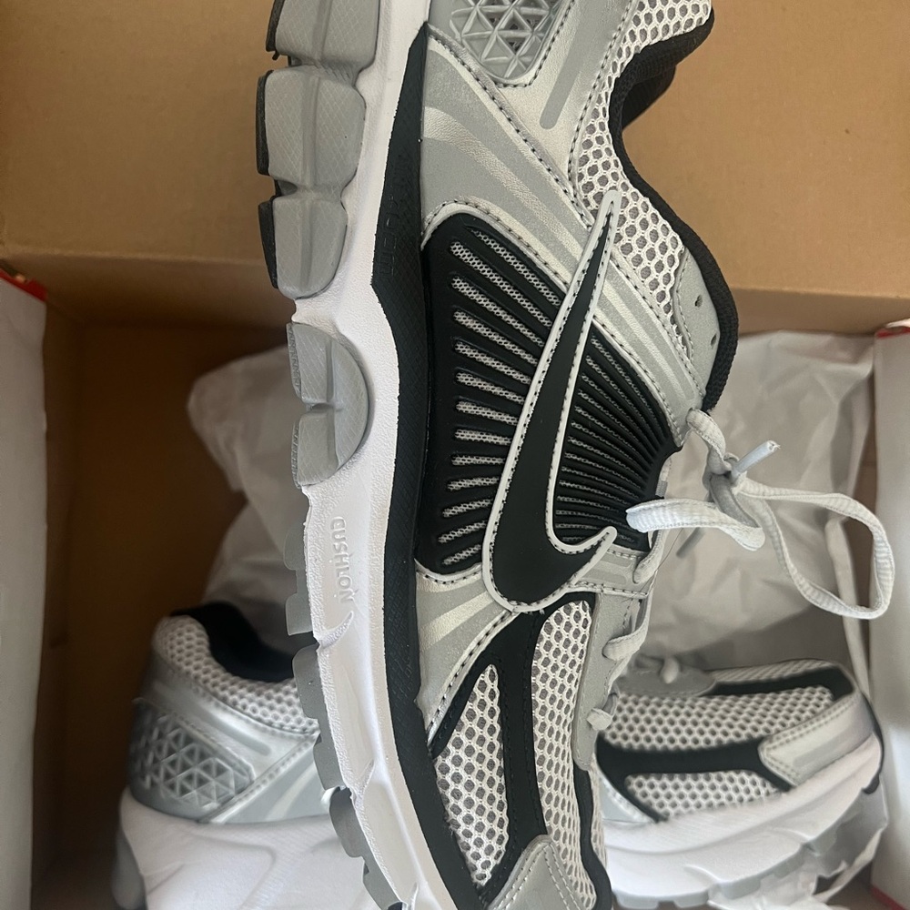 Nike Zoom Vomero 5